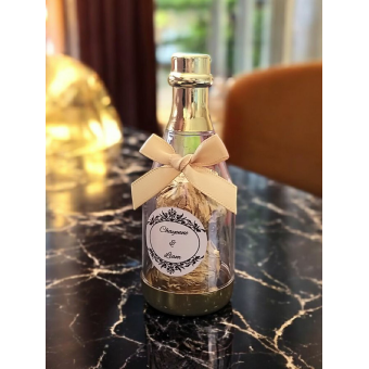 Champagne bottle to fill