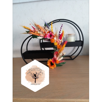 Dubbele boog met droogbloemen