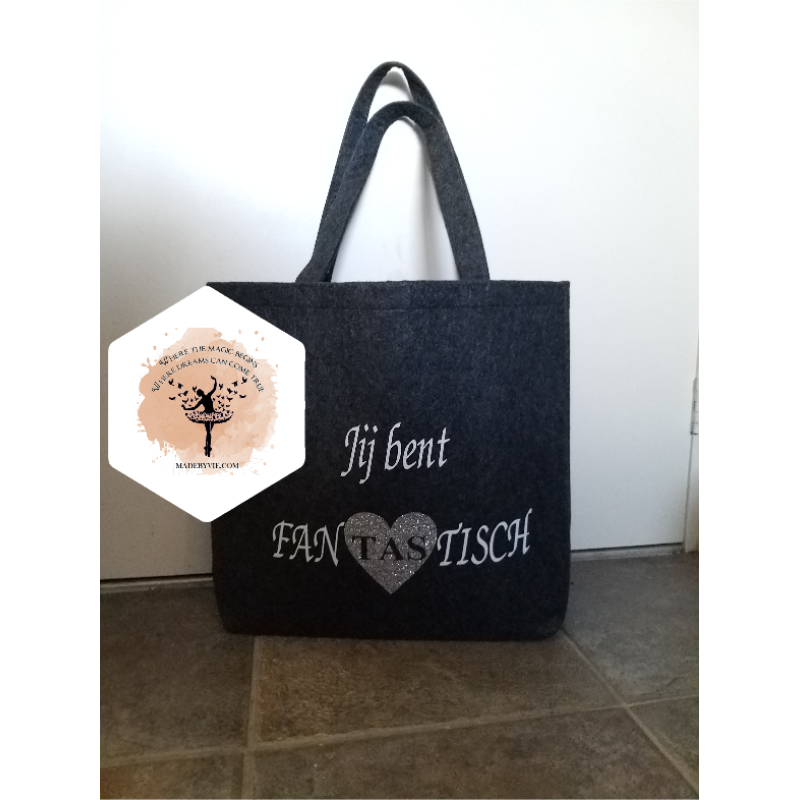 Gepersonaliseerde vilttas met lederlook hengsels