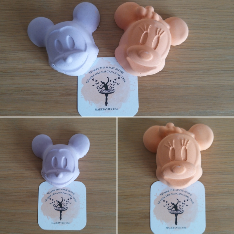 Sidewalk chalk Mickey / Minnie