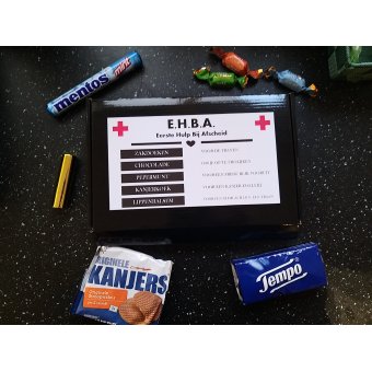 Box 'First Aid at Farewell'