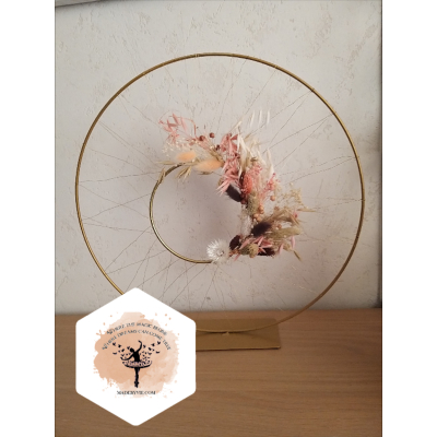 Double arch with dried flowers Double arch with dried flowers