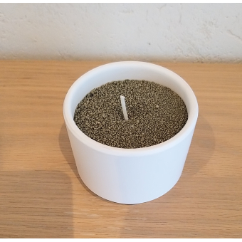 Ceramic jar with candle sand