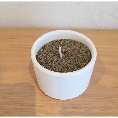 Ceramic jar with candle sand Ceramic jar with candle sand